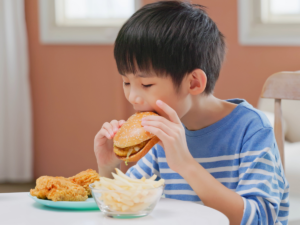 補足從挑食到全面均衡的那一里路，小孩營養補充不再傷腦筋