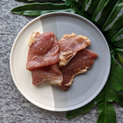 溫體黑豬肉排